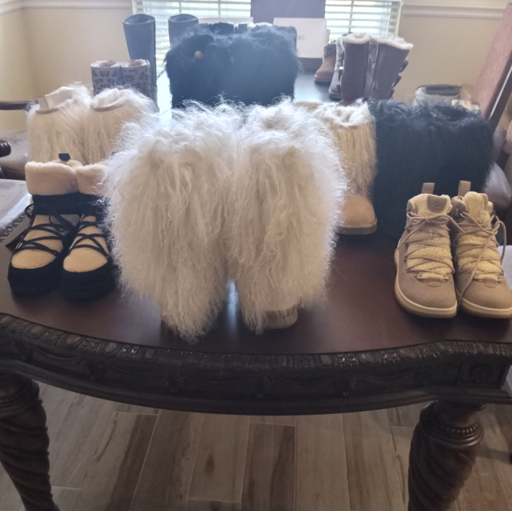 WHITE BEARPAWS - Picture 2 of 6